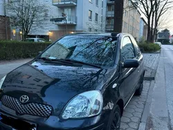 Schwarz Gebraucht 2004 Toyota Yaris Limousine | 1.850 € (Fairer Preis)