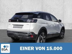 Weiß metallic Gebraucht 2021 Peugeot 3008 | 25.620 € (Fairer Preis)