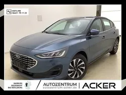 Chrome blue (blau) Gebraucht 2024 Ford Focus Titanium Limousine | 21.980 € (Superpreis)