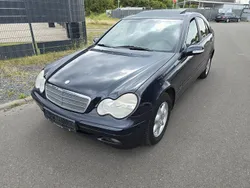 Blau Gebraucht 2001 Mercedes C180 Elegance Limousine | 2.980 € (Fairer Preis)