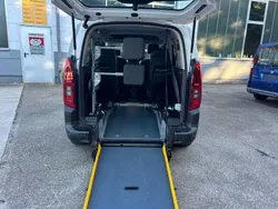 Weiß Gebraucht 2020 Citroën Berlingo Live Van / Kleinbus | 23.700 €