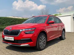 Velvet rot metallic Gebraucht 2023 Skoda Kamiq Tour SUV | 21.950 € (Fairer Preis)