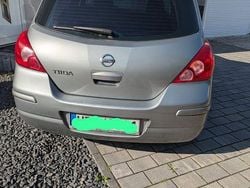 Grau Gebraucht 2011 Nissan Tiida Limousine | 2.000 € (Superpreis)