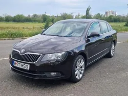 Braun Gebraucht 2014 Skoda Superb Limousine | 11.800 € (Etwas zu teuer)