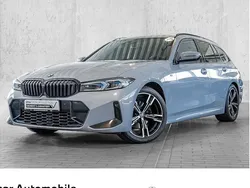 Grau Gebraucht 2023 BMW 320 M Sport Kombi | 35.850 € (Fairer Preis)