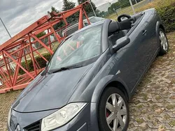 Grau Gebraucht 2007 Renault Mégane Cabriolet Cabrio | 1.750 € (Fairer Preis)