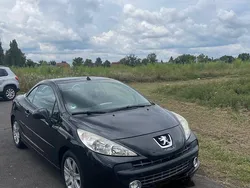 Schwarz Gebraucht 2009 Peugeot 207 CC Filou Cabrio | 5.399 € (Etwas zu teuer)