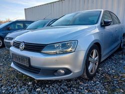Silber Gebraucht 2012 VW Jetta Match Limousine | 5.990 € (Fairer Preis)