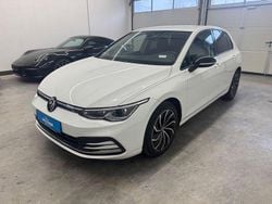 Weiß Gebraucht 2021 VW Golf VIII Active Limousine | 16.970 € (Guter Preis)