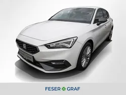 Weiss Gebraucht 2021 Seat Leon FR Limousine | 19.940 € (Fairer Preis)