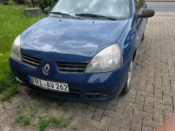 Blau Gebraucht 2007 Renault Clio II Kleinwagen | 1.000 €