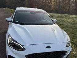 Weiß Gebraucht 2019 Ford Focus ST Coupé | 19.500 € (Fairer Preis)
