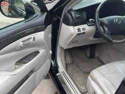 Schwarz Gebraucht 2007 Lexus LS460 Limousine | 6.599 €