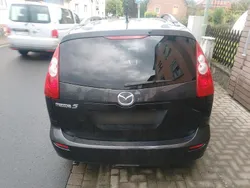 Grau Gebraucht 2007 Mazda 5 Van / Kleinbus | 4.300 €