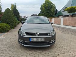 Grau Gebraucht 2017 VW Polo Allstar Kleinwagen | 14.500 € (Fairer Preis)
