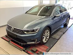 Blau Gebraucht 2018 VW Passat GTE Kombi | 18.990 € (Guter Preis)