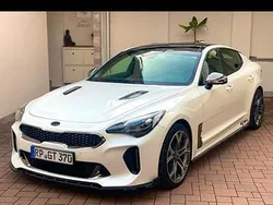 Weiß Gebraucht 2018 Kia Stinger Limousine | 27.500 € (Fairer Preis)