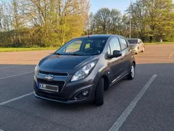 Grau Gebraucht 2013 Chevrolet Spark Kleinwagen | 4.000 € (Etwas zu teuer)