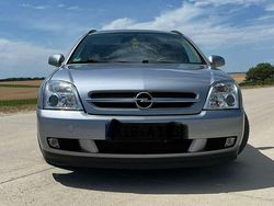 Grau Gebraucht 2004 Opel Vectra Basis Kombi | 1.899 € (Fairer Preis)
