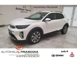 (ud) schneeweiss Gebraucht 2024 Kia Stonic Spirit SUV | 19.900 € (Guter Preis)