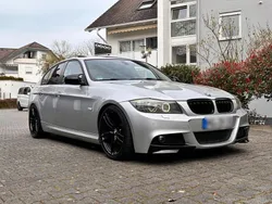 Silber Gebraucht 2011 BMW 330 M Sport Limousine | 12.900 € (Teuer)