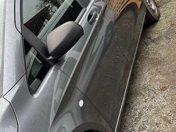 Grau Gebraucht 2019 Mercedes Vito Van | 19.900 € (Teuer)