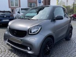 Grau Gebraucht 2020 Smart ForTwo Coupé Kleinwagen | 17.000 €