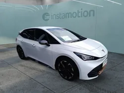 Weiß Gebraucht 2022 Cupra Born e-Boost Kleinwagen | 29.300 € (Etwas zu teuer)