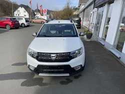 Weiß Gebraucht 2020 Dacia Sandero Prestige Kleinwagen | 10.980 € (Fairer Preis)