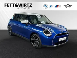 Blazing blue Gebraucht 2024 Mini Cooper SE Kleinwagen | 31.490 € (Fairer Preis)