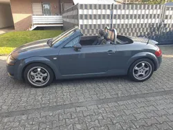 Grau Gebraucht 2000 Audi TT Roadster Cabrio | 6.600 € (Etwas zu teuer)