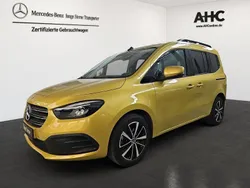 Limonitgelb metallic Gebraucht 2023 Mercedes T180 Progressive Van / Kleinbus | 25.942 € (Guter Preis)