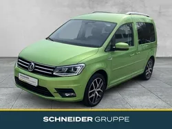 Grün Gebraucht 2017 VW Caddy Comfortline Van / Kleinbus | 19.490 € (Guter Preis)
