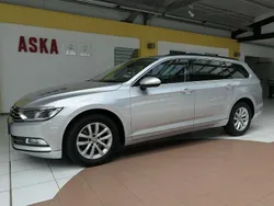 Reflexsilber metallic Gebraucht 2019 VW Passat Comfortline Kombi | 23.890 € (Fairer Preis)