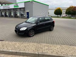 Schwarz Gebraucht 2009 Skoda Fabia Ambiente Kleinwagen | 1.800 € (Guter Preis)