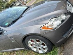 Gold Gebraucht 2011 Jaguar XF Limousine | 3.500 €