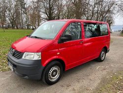 Rot Gebraucht 2009 VW T5 Van | 10.900 € (Teuer)