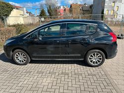 Schwarz Gebraucht 2011 Peugeot 3008 Van / Kleinbus | 3.500 € (Superpreis)