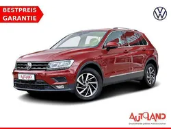 Rot Gebraucht 2017 VW Tiguan Sound SUV | 25.950 € (Fairer Preis)