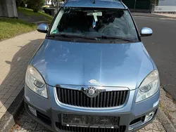 Blau Gebraucht 2007 Skoda Roomster Scout Kombi | 1.250 €