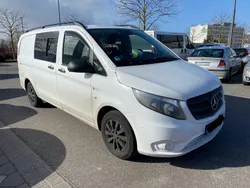 Weiß Gebraucht 2015 Mercedes Vito Van / Kleinbus | 19.000 €