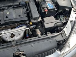 Silber Gebraucht 2005 Peugeot 206 CC Cabrio | 1.350 € (Guter Preis)