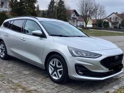 Silber Gebraucht 2022 Ford Focus Cool & Connect Limousine | 15.450 € (Guter Preis)