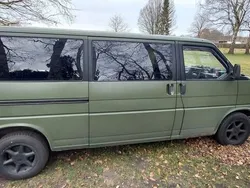 Grün Gebraucht 1994 VW T4 Van | 3.000 €