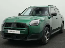 Grün Gebraucht 2024 Mini Countryman Classic SUV | 33.500 €
