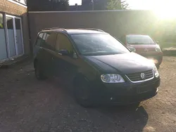 Deep black perleffekt Gebraucht 2006 VW Touran Highline Van / Kleinbus | 1.250 € (Superpreis)