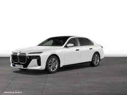 Weiß Gebraucht 2024 BMW 740 Limousine | 95.845 € (Etwas zu teuer)