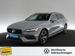 Grau / vapour grey Gebraucht 2024 Volvo V60 Core Kombi | 34.882 € (Guter Preis)