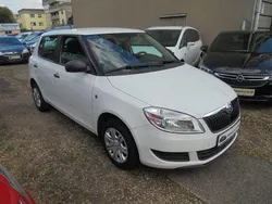 Weiß Gebraucht 2013 Skoda Fabia Cool Edition Limousine | 4.499 € (Fairer Preis)