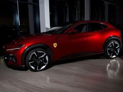Lipstick red Gebraucht 2024 Ferrari Purosangue SUV | 772.000 €